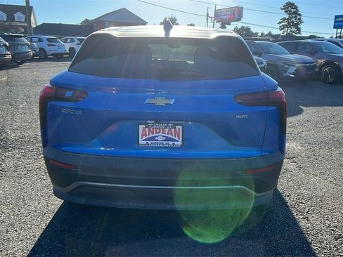 New 2026 Chevrolet Blazer EV LT image 6