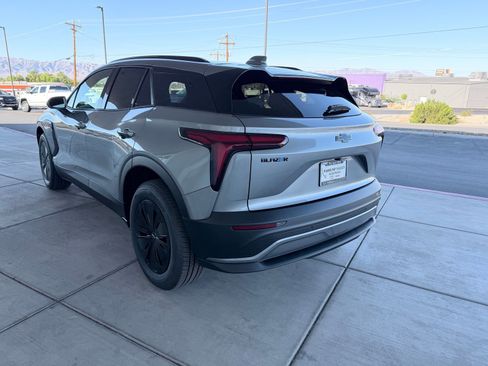 New 2026 Chevrolet Blazer EV LT w/ Midnight/Sport Edition FWD image 5
