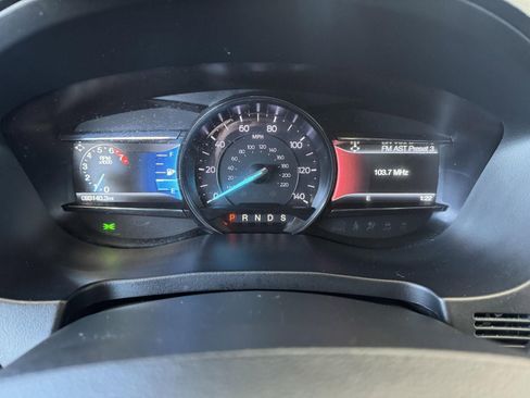 Used 2018 Ford Explorer XLT w/ Equipment Group 202A image 20