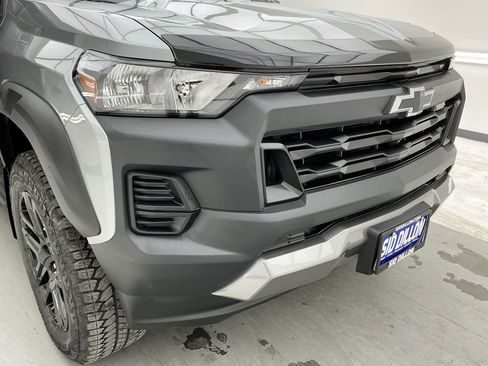 Used 2023 Chevrolet Colorado Trail Boss w/ Technology Package image 26