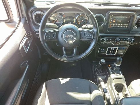 Used 2021 Jeep Wrangler Unlimited Sport AWD/4WD image 12