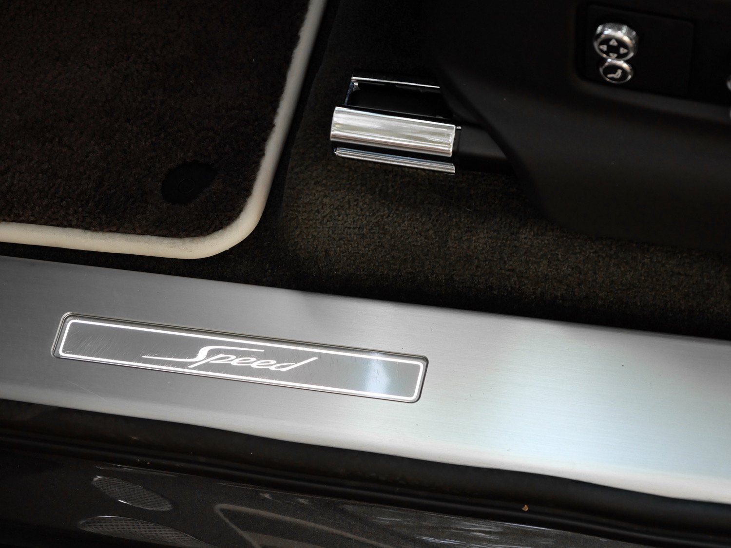 Used 2022 Bentley Bentayga Speed AWD/4WD image 16