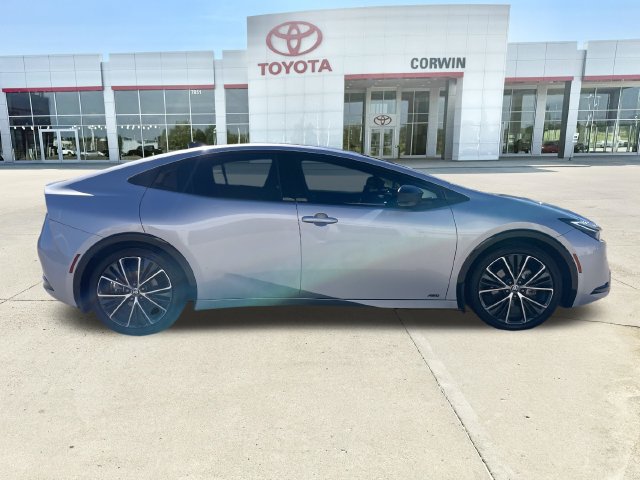 Used 2023 Toyota Prius XLE AWD/4WD image 6