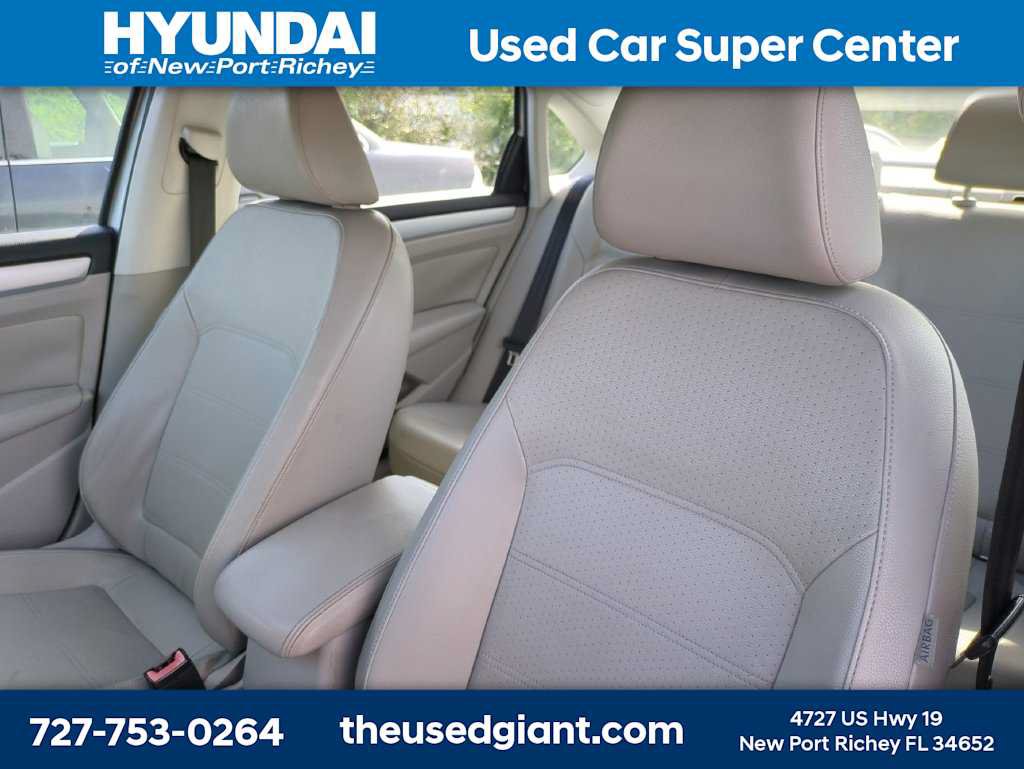 Used 2012 Volkswagen Passat 2.5 SE FWD image 3