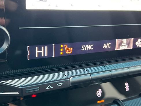 Certified 2024 GMC Hummer EV 3X image 27