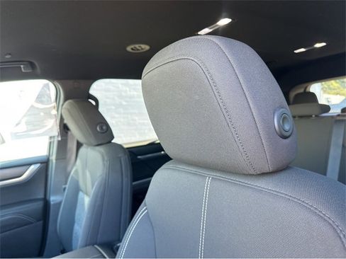 Certified 2025 GMC Acadia Elevation image 23