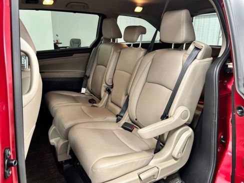 Used 2024 Honda Odyssey EX-L image 18