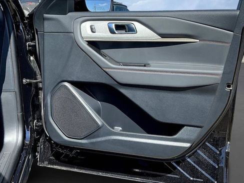 New 2026 Ford Explorer Active AWD/4WD image 32