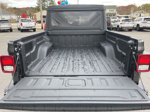 New 2026 Jeep Gladiator Sport image 14