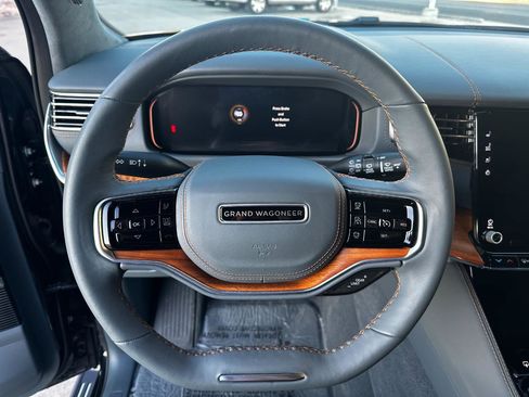 Used 2022 Jeep Grand Wagoneer Series II w/ Flexible Seating Group image 24