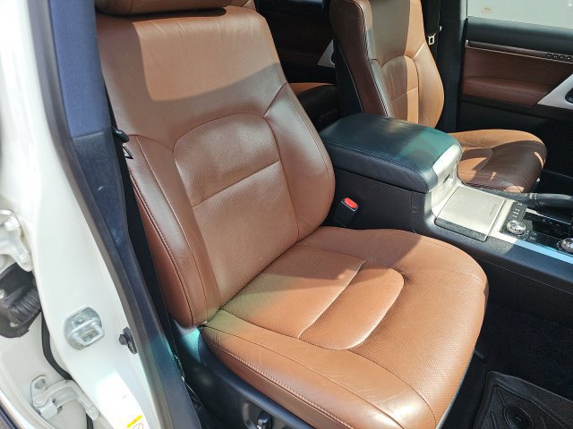 Used 2017 Toyota Land Cruiser AWD/4WD image 42
