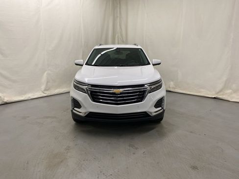 Used 2023 Chevrolet Equinox Premier AWD/4WD image 3