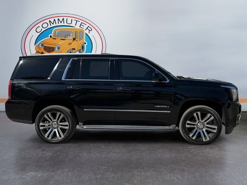 Used 2017 GMC Yukon Denali image 6