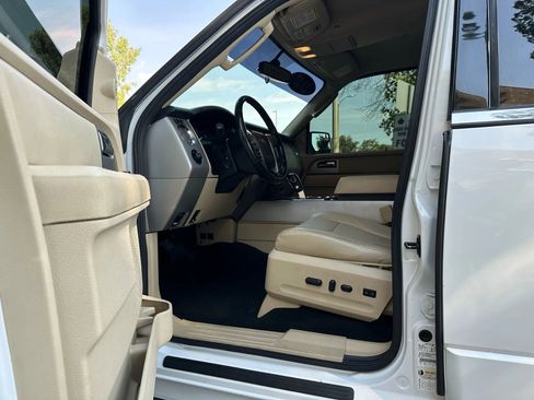 Used 2017 Ford Expedition EL Limited image 10