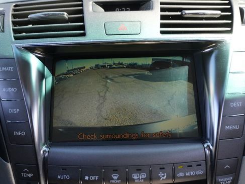 Used 2007 Lexus LS 460 RWD image 59