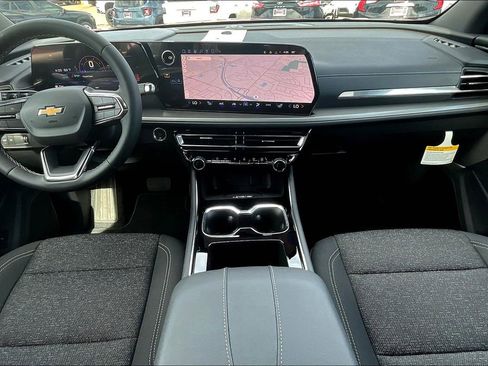 New 2026 Chevrolet Traverse LT image 5