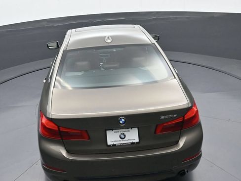 Used 2018 BMW 530e xDrive AWD/4WD image 35