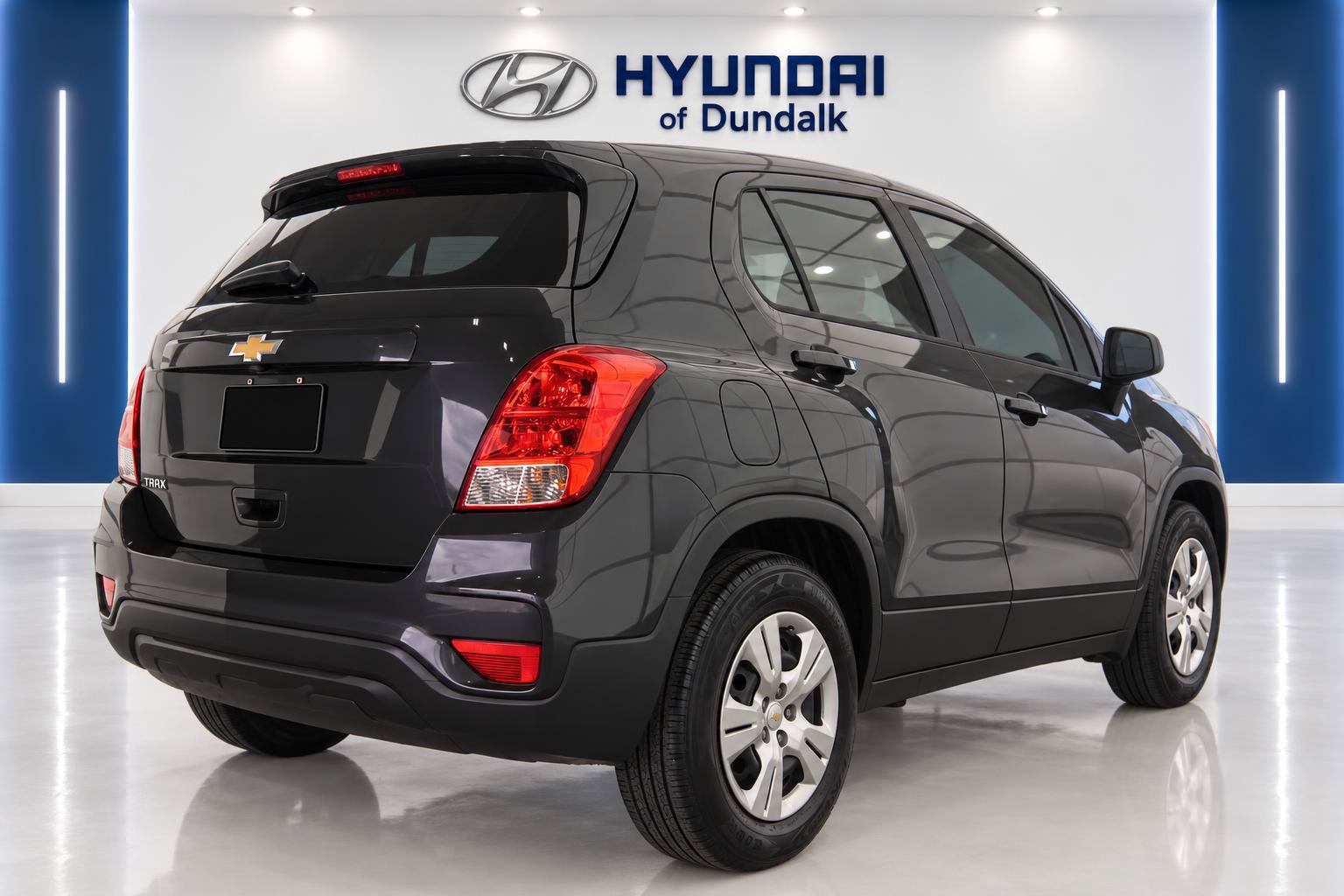 Used 2019 Chevrolet Trax LS FWD image 4