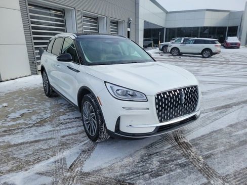 Certified 2023 Lincoln Corsair Reserve w/ Equipment Group 201A image 9