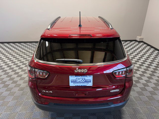 Used 2022 Jeep Compass Latitude AWD/4WD image 12