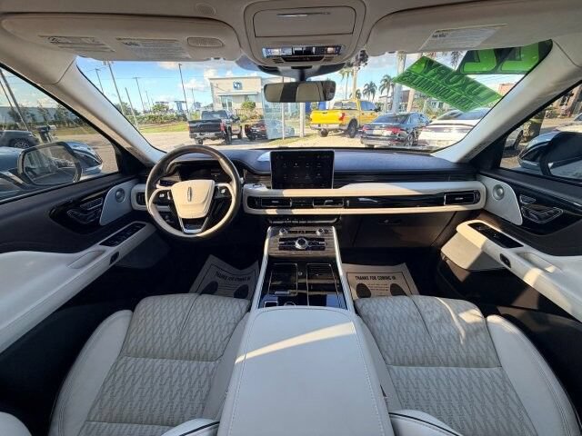 Used 2022 Lincoln Aviator Black Label Grand Touring w/ Class IV Trailer Tow Package AWD/4WD image 7