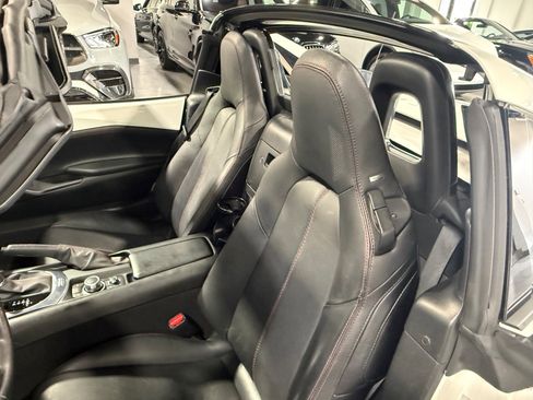 Used 2017 MAZDA MX-5 Miata RF Grand Touring RWD image 30