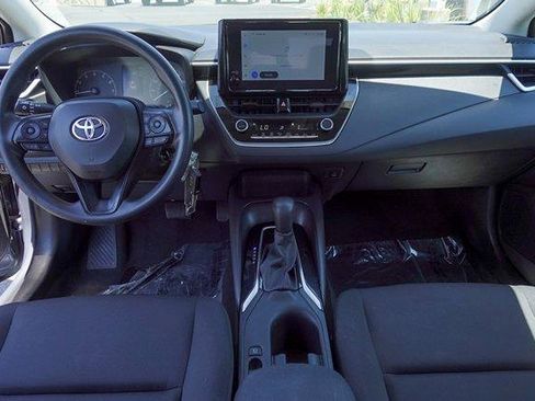 Used 2024 Toyota Corolla LE FWD image 25