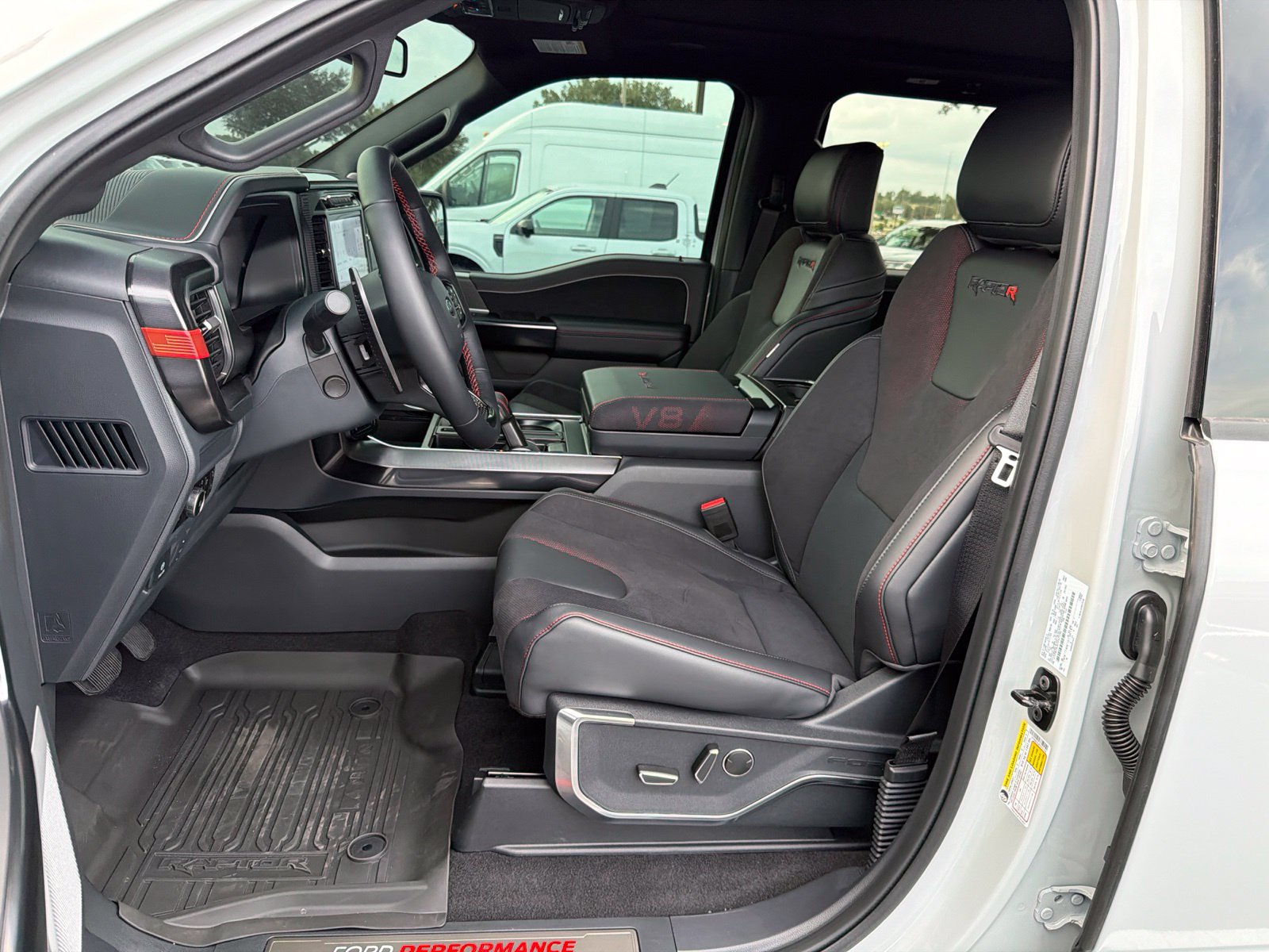 Used 2026 Ford F150 Raptor w/ Equipment Group 803A Raptor R AWD/4WD image 26