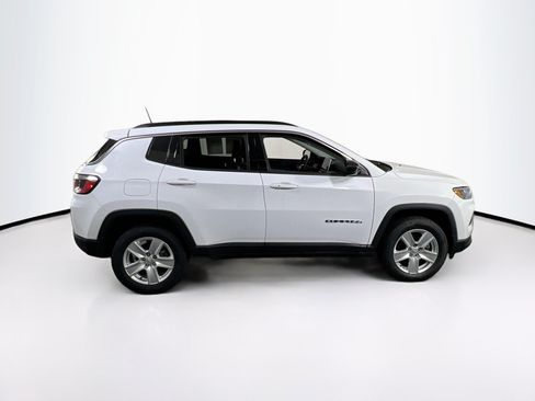 Used 2022 Jeep Compass Latitude AWD/4WD image 4