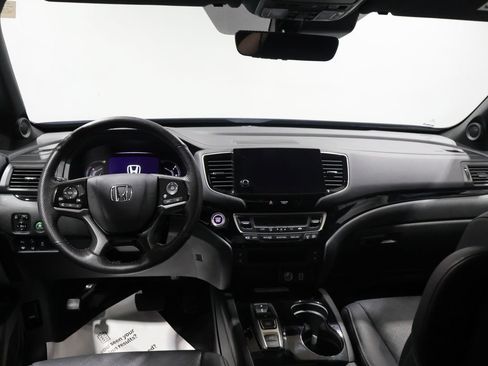 Used 2023 Honda Passport Elite image 17