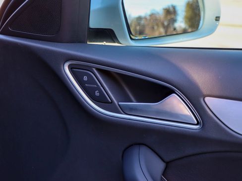 Used 2018 Audi Q3 2.0T Premium image 11