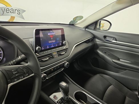 Used 2022 Nissan Altima 2.5 SV image 22