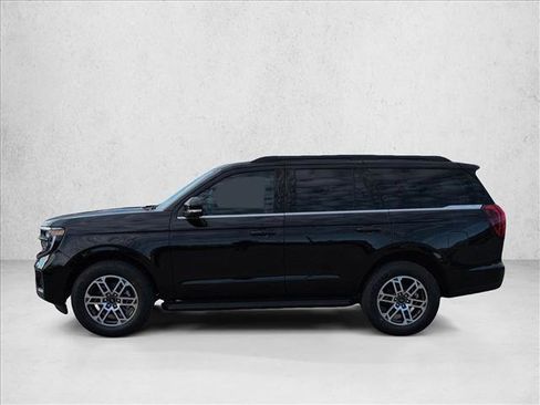 New 2026 Ford Expedition Active image 9