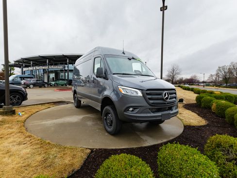 New 2026 Mercedes-Benz Sprinter 2500 image 4