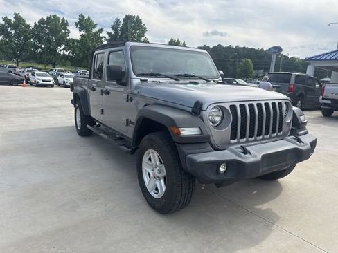 Used 2020 Jeep Gladiator Sport w/ Quick Order Package 24S AWD/4WD image 6