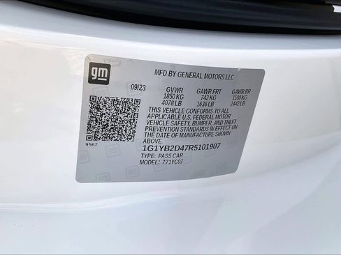 Certified 2024 Chevrolet Corvette Stingray Preferred Cpe w/ Z51 Performance Package image 32