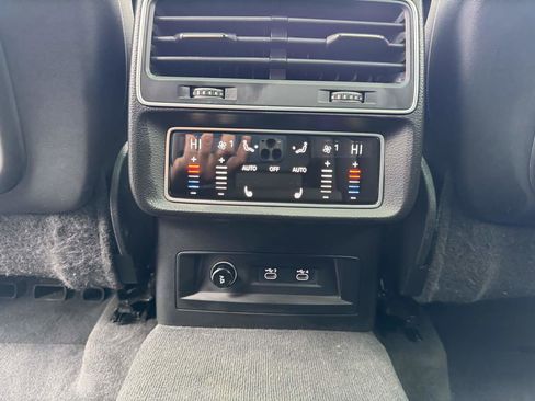 Used 2021 Audi Q8 Premium Plus w/ Premium Plus Package AWD/4WD image 41