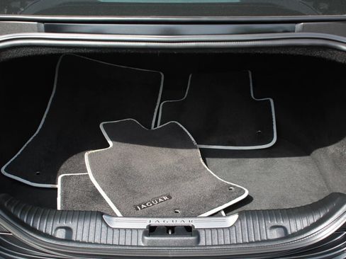 Used 2013 Jaguar XJ AWD image 29