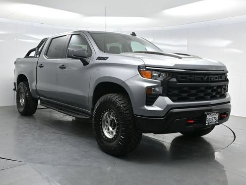Used 2025 Chevrolet Silverado 1500 Custom Trail Boss w/ LPO, Dark Essentials Package AWD/4WD image 30