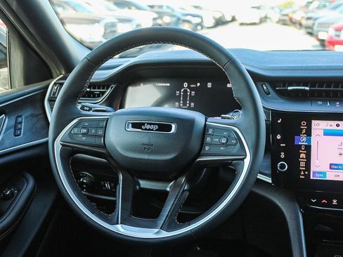New 2026 Jeep Grand Cherokee L Limited AWD/4WD image 16