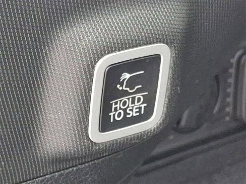 Used 2022 Jeep Grand Cherokee Summit image 34