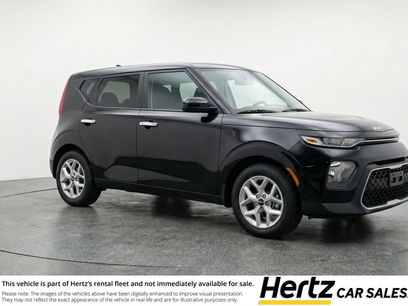 Used 2025 Kia Soul LX w/ LX Technology Package