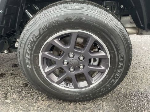 Used 2022 Jeep Gladiator Overland image 7