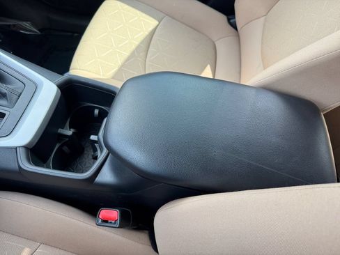Certified 2025 Toyota RAV4 XLE AWD/4WD image 27