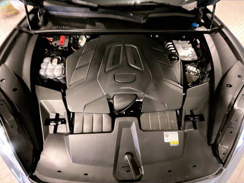 Certified 2024 Porsche Cayenne image 15