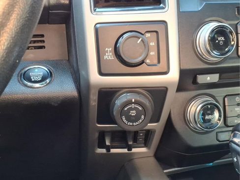 Used 2017 Ford F150 Lariat w/ Equipment Group 502A Luxury image 35