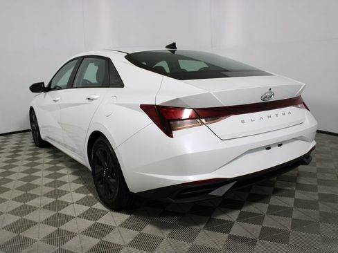 Used 2021 Hyundai Elantra SEL FWD image 26