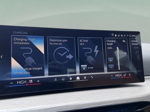 Used 2026 BMW i4 eDrive40 w/ Premium Package image 16