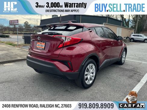 Used 2019 Toyota C-HR LE image 5