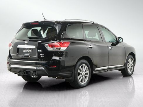 Used 2014 Nissan Pathfinder SL w/ SL Premium Package AWD/4WD image 5